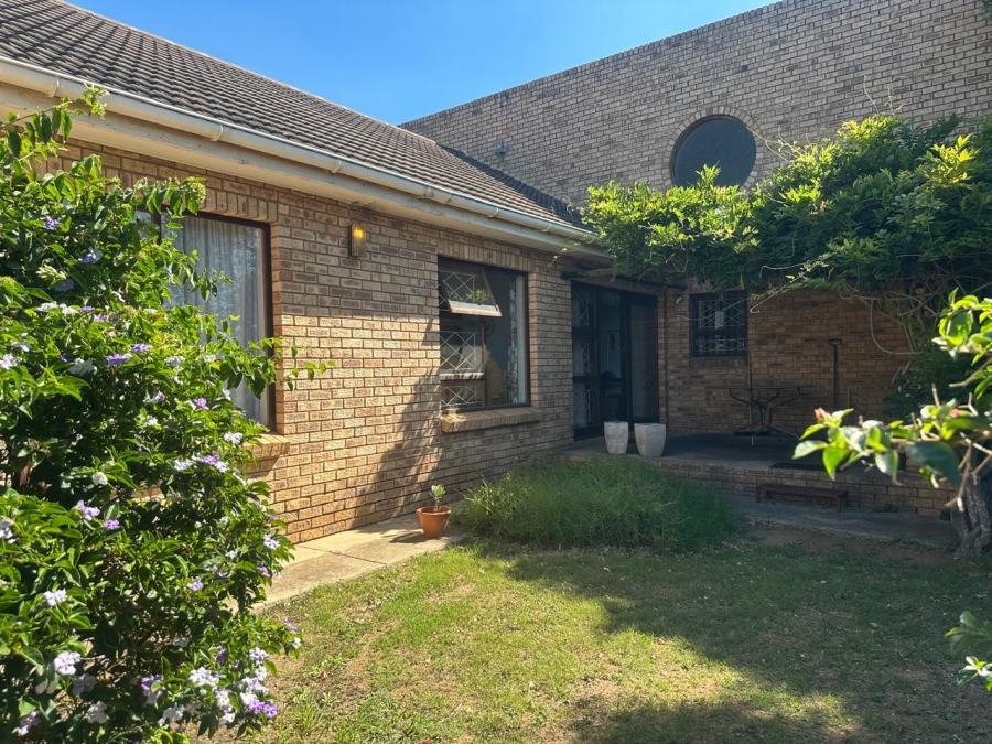 3 Bedroom Property for Sale in Azalea Park Eastern Cape